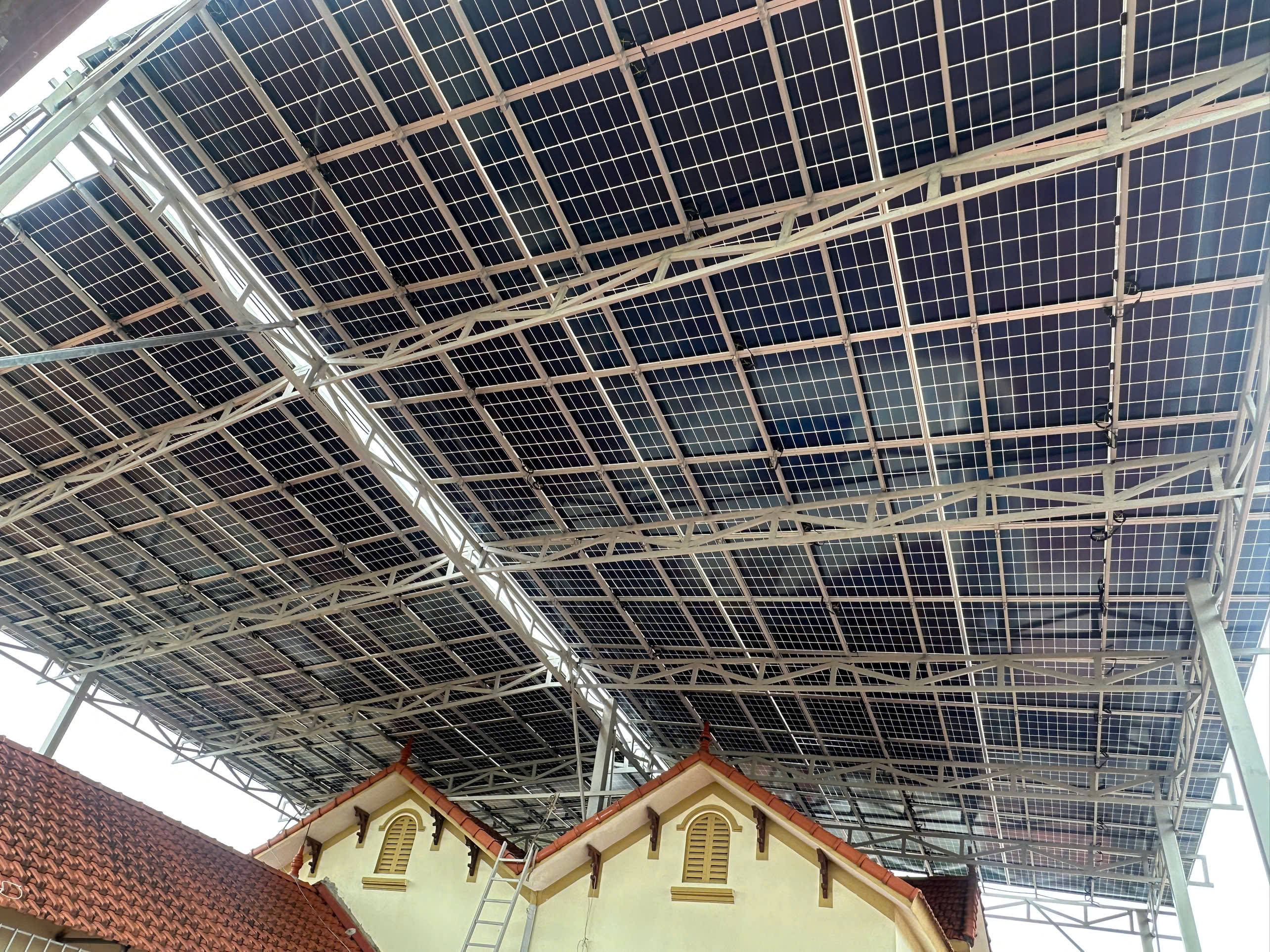 143600296331678409039